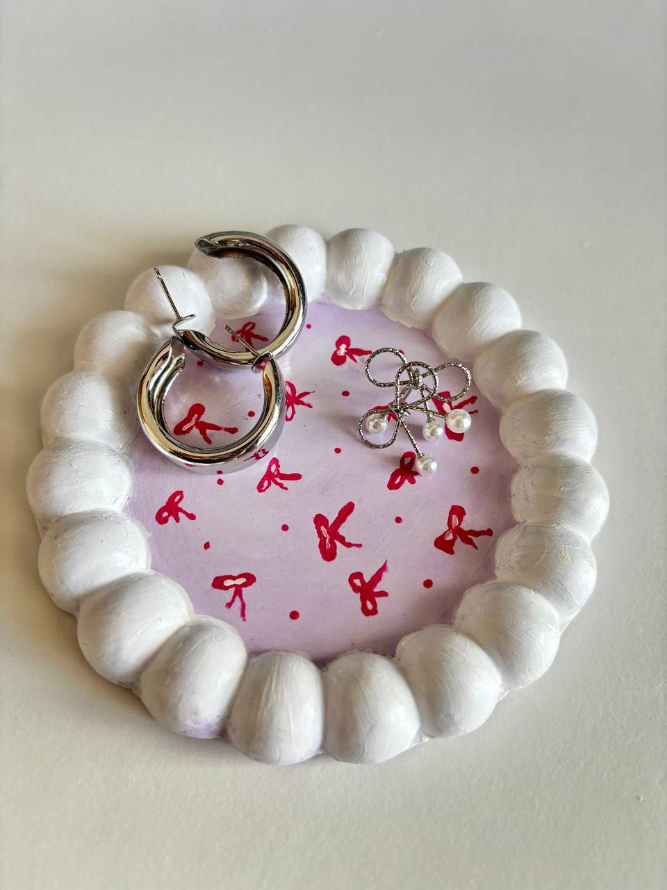 Pink Bow Trinket Tray — handmade resin small bubble trinket tray, 12 cm diameter × 1 inch height